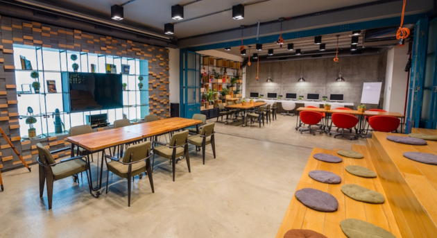 Hotel_ibridi_il_nuovo_paradigma_dellospitalita_tra_lavoro_socialita_e_residenzialita_temporanea